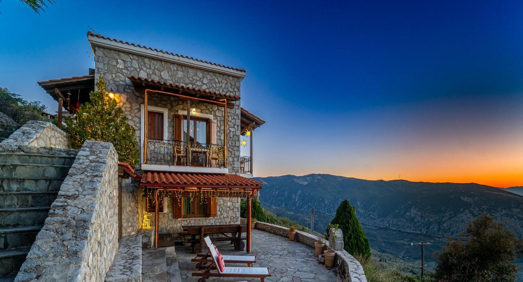 Rock Dandy Deluxe Chalet In Arachova - Delphi, Sauna, Prv Parking, Amazing View ภายนอก รูปภาพ