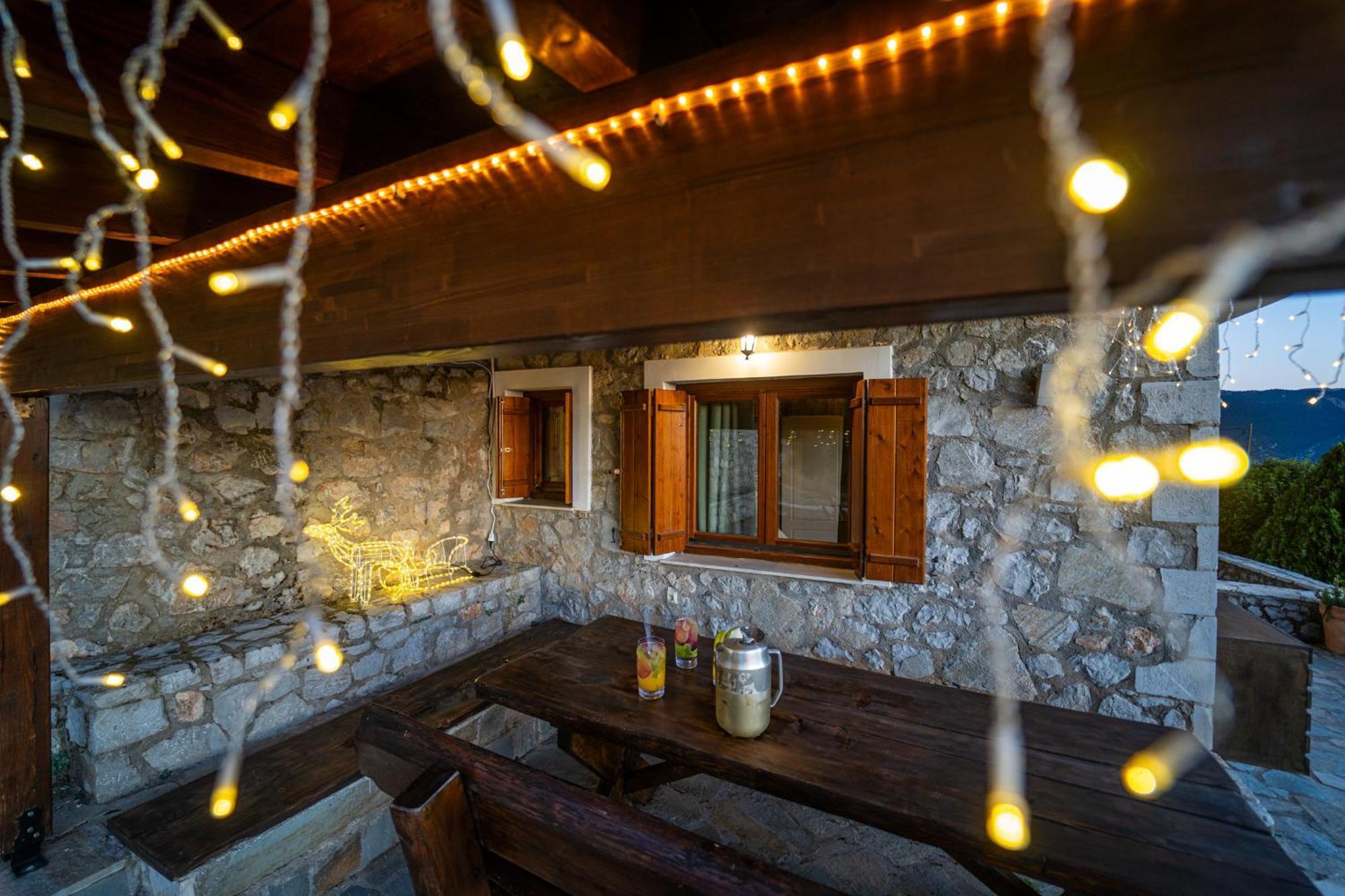 Rock Dandy Deluxe Chalet In Arachova - Delphi, Sauna, Prv Parking, Amazing View ภายนอก รูปภาพ