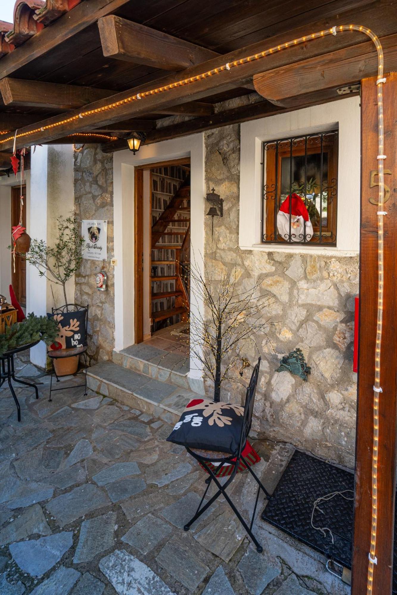 Rock Dandy Deluxe Chalet In Arachova - Delphi, Sauna, Prv Parking, Amazing View ภายนอก รูปภาพ