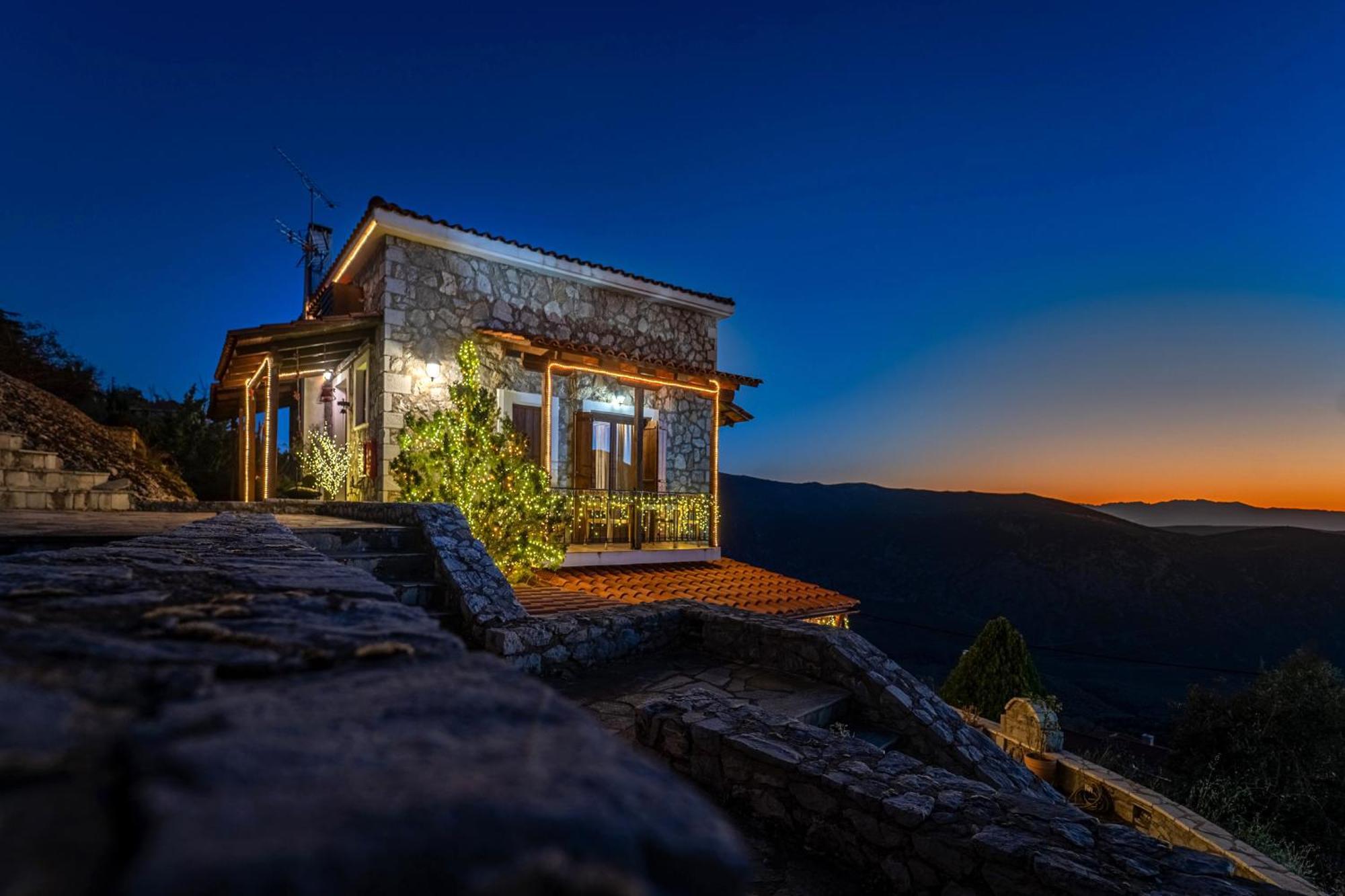 Rock Dandy Deluxe Chalet In Arachova - Delphi, Sauna, Prv Parking, Amazing View ภายนอก รูปภาพ